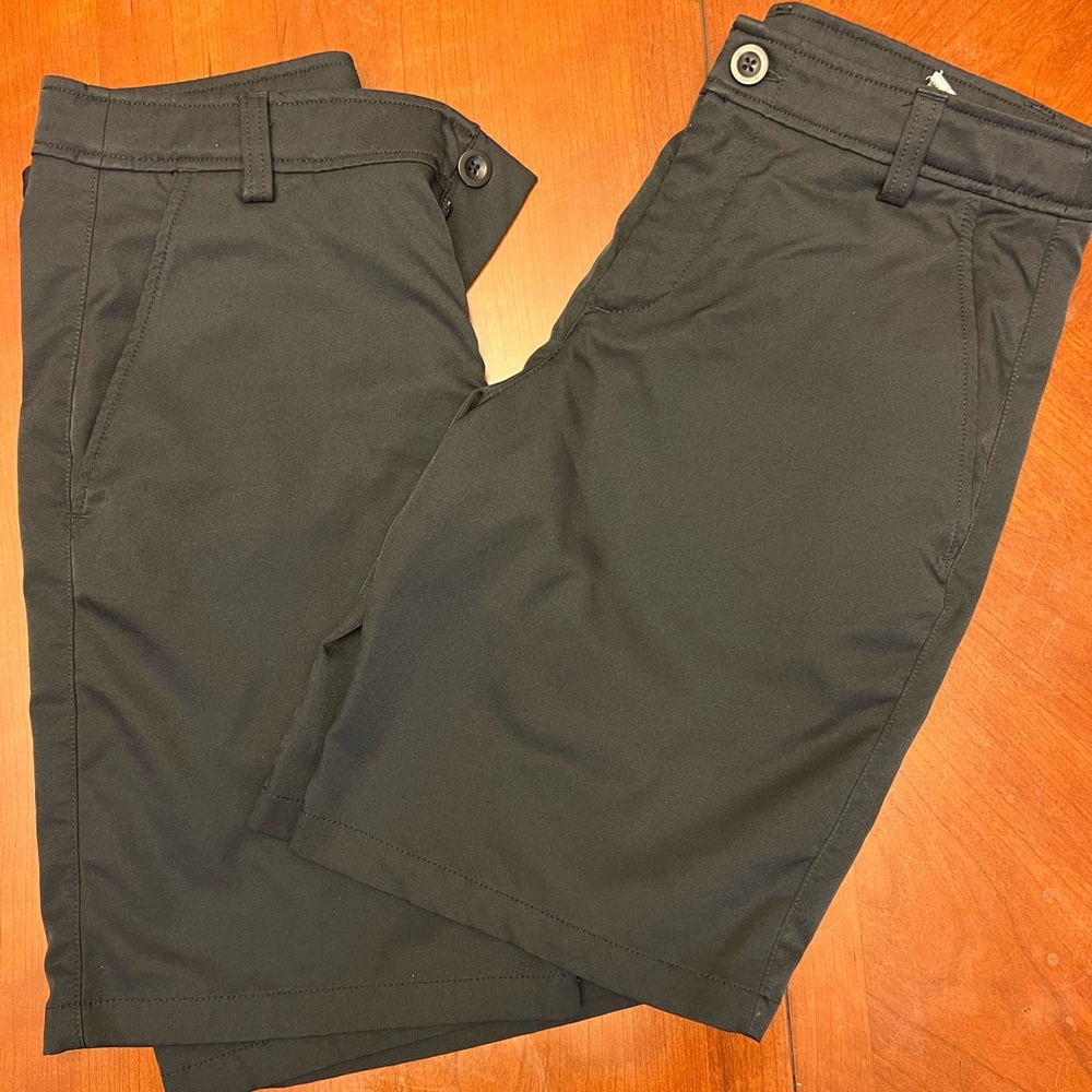 Under Armour Youth Large Golf Shorts